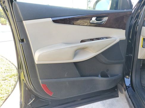 Used 2016 Kia Sorento EX image 21