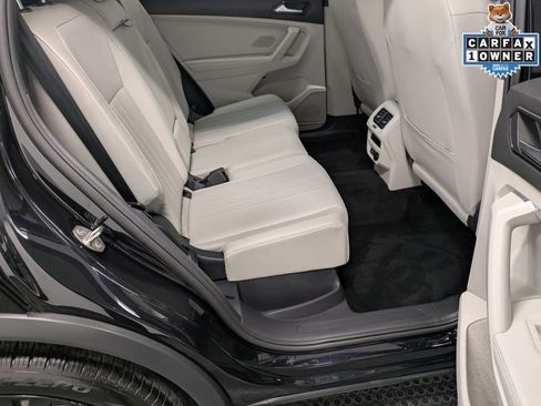 Used 2023 Volkswagen Tiguan SE R-Line image 28