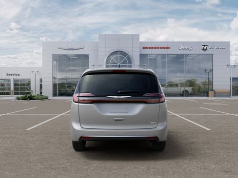 New 2026 Chrysler Pacifica Limited AWD/4WD image 7