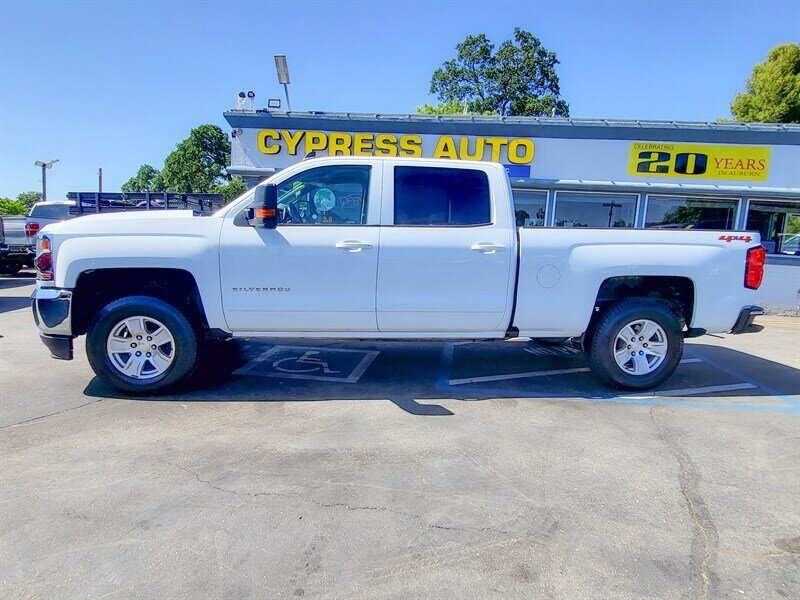 Used 2018 Chevrolet Silverado 1500 LT w/ All Star Edition AWD/4WD image 2