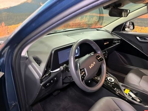 Used 2024 Kia Niro Wind FWD image 19