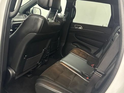 Used 2020 Jeep Grand Cherokee Altitude AWD/4WD image 29