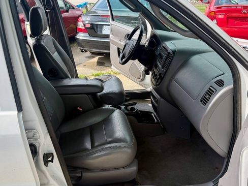 Used 2002 Ford Escape XLT FWD image 11