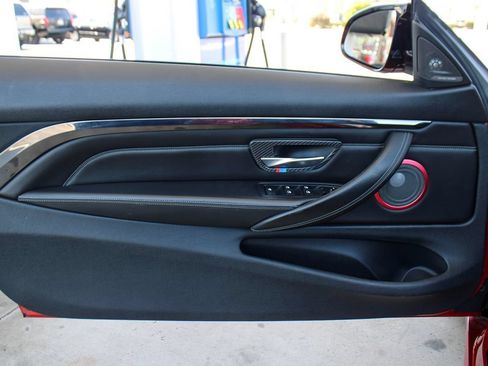 Used 2015 BMW M4 Convertible RWD image 41