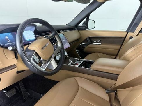 Used 2023 Land Rover Range Rover SE image 6