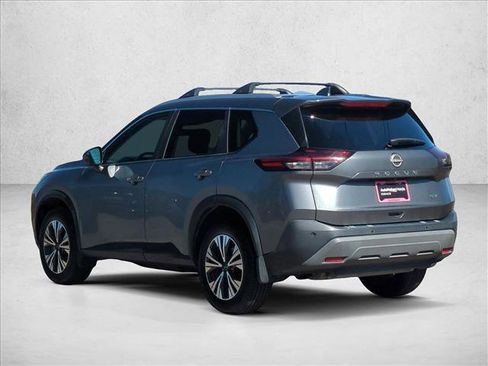 Used 2023 Nissan Rogue SV w/ SV Premium B Package FWD image 8
