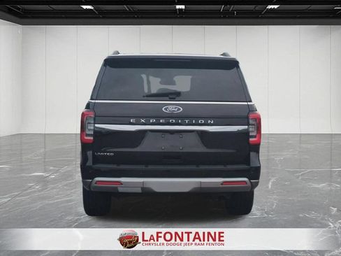 Used 2024 Ford Expedition Limited AWD/4WD image 4