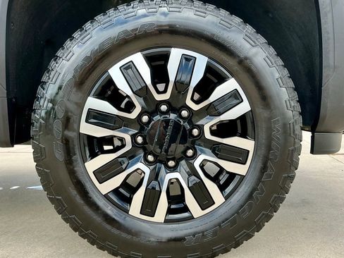 Used 2024 GMC Sierra 2500 Denali Ultimate w/ Max Trailering Package image 21