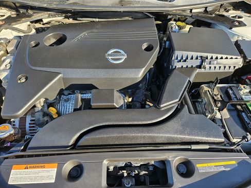 Used 2014 Nissan Altima 2.5 S w/ Display Audio Package FWD image 33