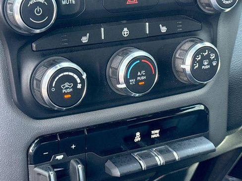 Used 2023 RAM 1500 Big Horn AWD/4WD image 17