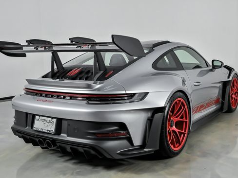 Used 2024 Porsche 911 GT3 RS RWD image 9