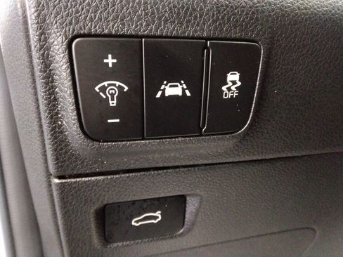 Used 2023 Kia K5 GT-Line image 17