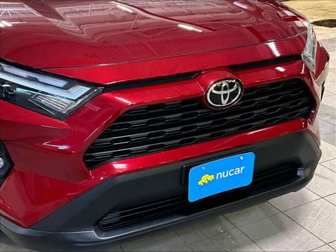 Used 2023 Toyota RAV4 XLE Premium image 32