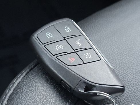 Used 2022 Chevrolet Tahoe LT w/ Luxury Package image 31