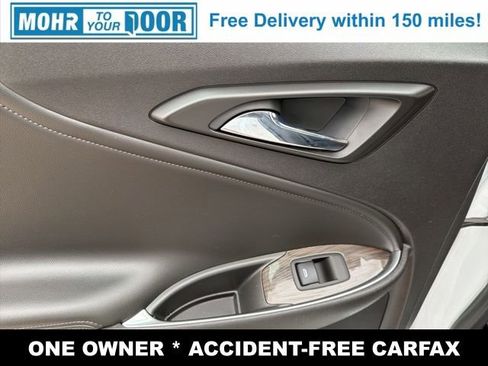 Used 2024 Chevrolet Malibu LT image 32