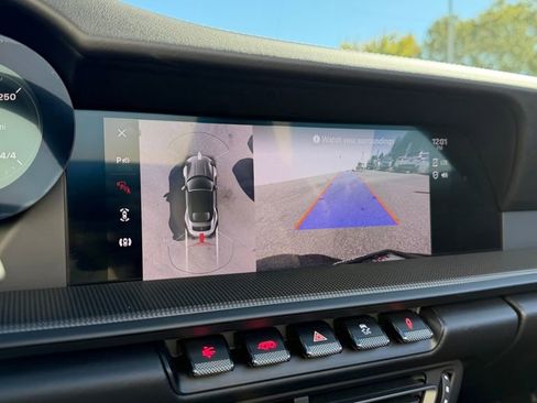 Used 2023 Porsche 911 Carrera GTS image 9