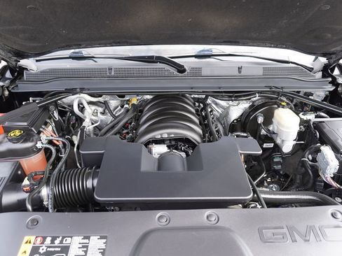 Used 2017 GMC Yukon Denali w/ Open Road Package image 7