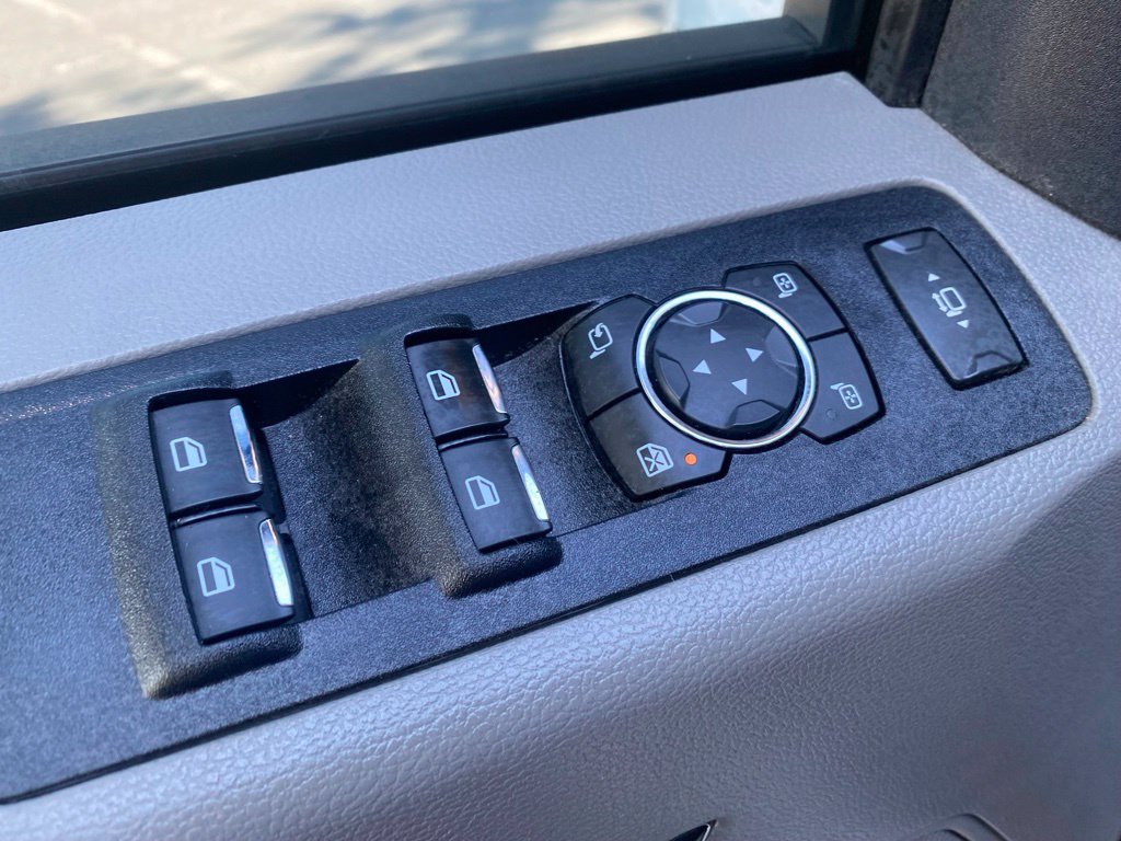 Used 2022 Ford F250 XLT w/ XLT Premium Package AWD/4WD image 11
