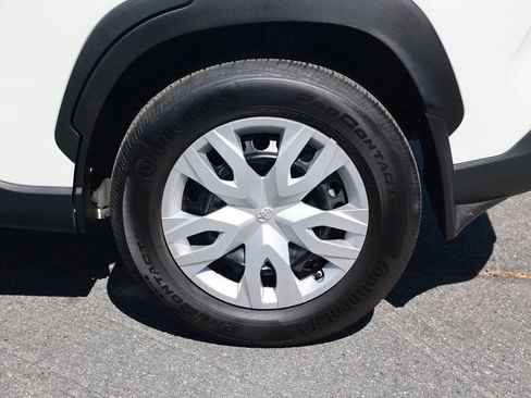 Used 2025 Toyota Corolla Cross L FWD image 13