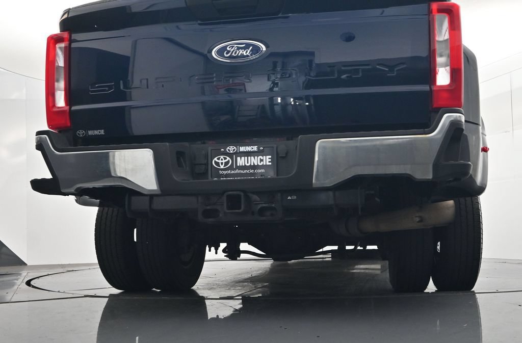 Used 2025 Ford F350 XLT AWD/4WD image 46