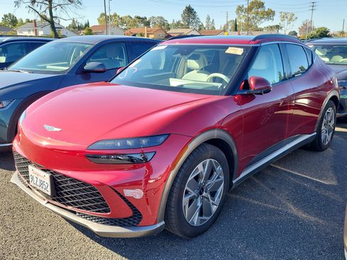 Used 2024 Genesis GV60 RWD image 1