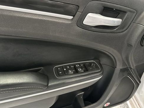 Used 2017 Chrysler 300 S image 25