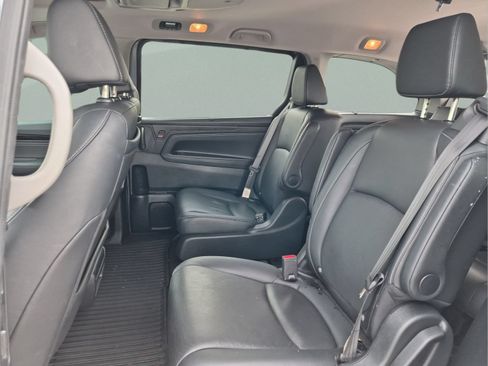 Certified 2024 Honda Odyssey Touring image 16