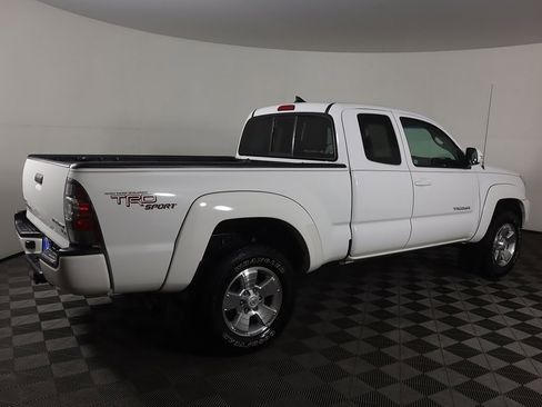 Used 2012 Toyota Tacoma PreRunner image 7