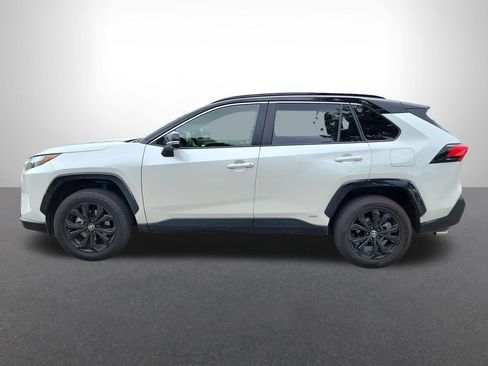 Used 2023 Toyota RAV4 XSE AWD/4WD image 2
