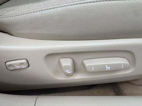 Used 2011 Lexus ES 350 FWD image 15