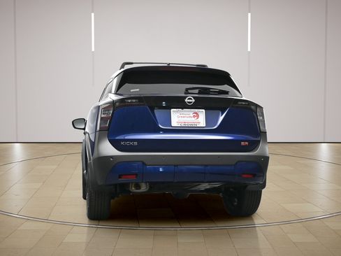 Certified 2026 Nissan Kicks SR FWD image 24