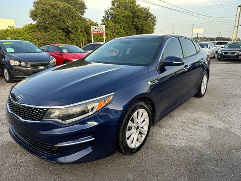 Used 2018 Kia Optima EX w/ Premium Package FWD image 3