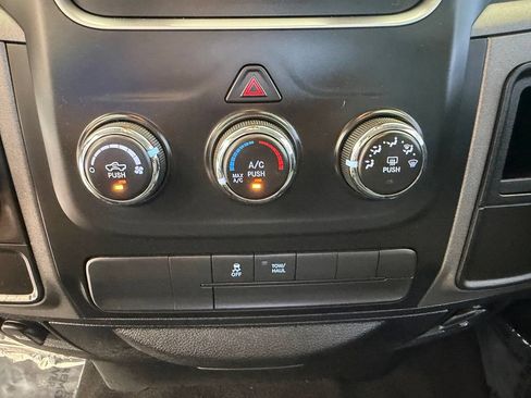 Used 2017 RAM 1500 Express w/ Express Value Package RWD image 42