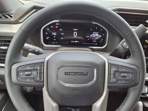 New 2026 GMC Sierra 2500 Denali w/ Denali Reserve Package AWD/4WD image 10