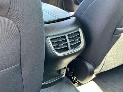 Used 2024 Chevrolet Malibu LT image 18