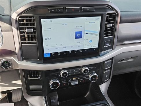 Used 2023 Ford F150 Lightning XLT image 17