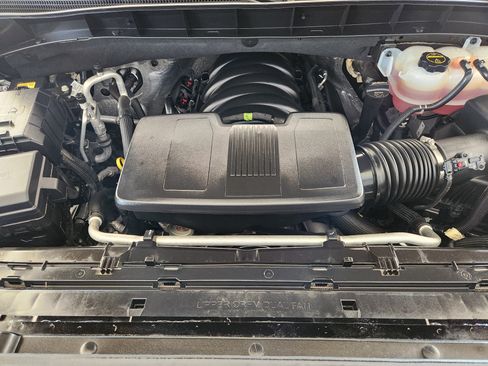 Certified 2025 GMC Sierra 1500 SLT RWD image 33