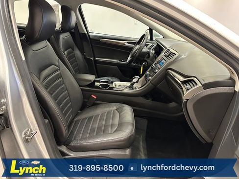 Used 2013 Ford Fusion SE image 6