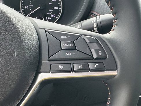 Certified 2025 Nissan Sentra SR image 26