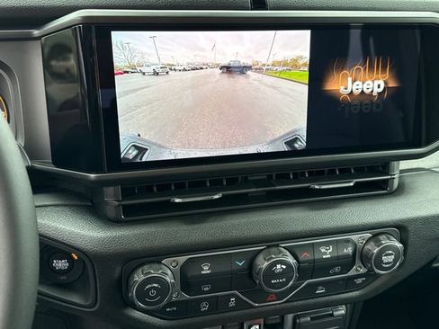 New 2026 Jeep Gladiator Sport image 28