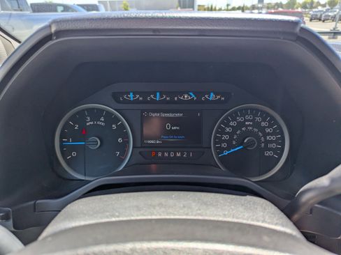 Used 2015 Ford F150 XLT w/ Equipment Group 302A Luxury AWD/4WD image 17