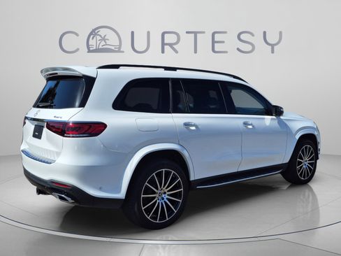 Used 2023 Mercedes-Benz GLS 450 4MATIC image 7