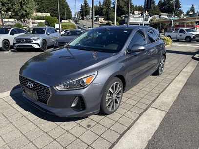 Used 2018 Hyundai Elantra GT w/ Style Package 02