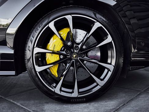 Used 2024 Lamborghini Urus S AWD/4WD image 21