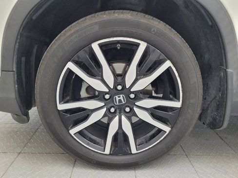 Used 2019 Honda Pilot Touring image 31