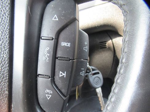 Used 2011 Buick Enclave CXL AWD/4WD image 16