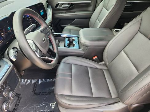 Used 2026 Chevrolet Suburban RST w/ Comfort Package RWD image 4