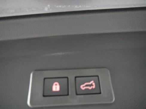 Certified 2024 Subaru Ascent Premium w/ Convenience Package image 37