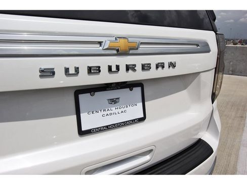 Used 2021 Chevrolet Suburban High Country w/ Premium Package AWD/4WD image 30