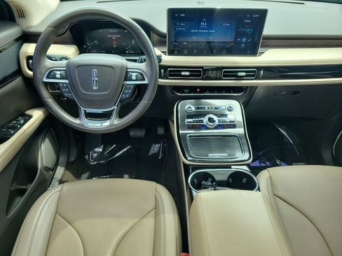 Used 2022 Lincoln Nautilus Reserve FWD image 18